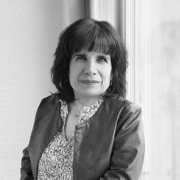 Photo of Sandra Feal