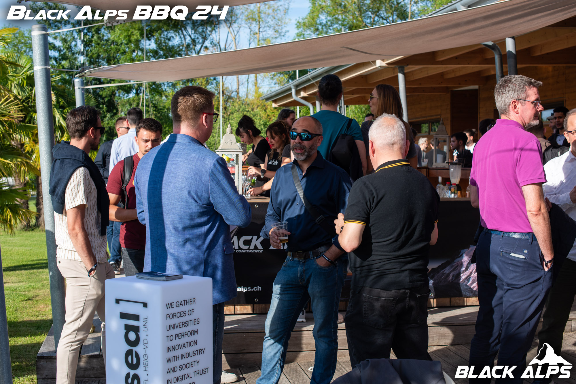 /img/se/ba-24/06-13_Black_Alps_BBQ_06.jpg